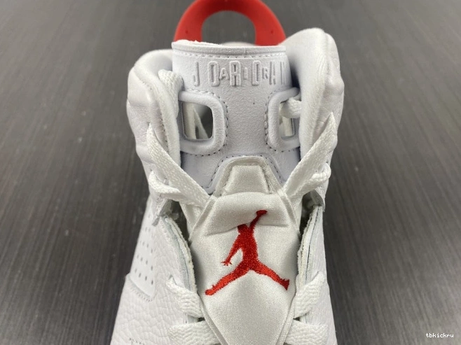 Reps TBkick Jordan Hare 6 CT8529-162 Retro 0725